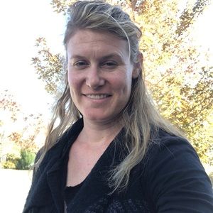 Meet your Posher, Elissa